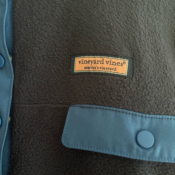 NWT Vineyard Vines 3/4 zip Fleece - Picture 3 of 3
